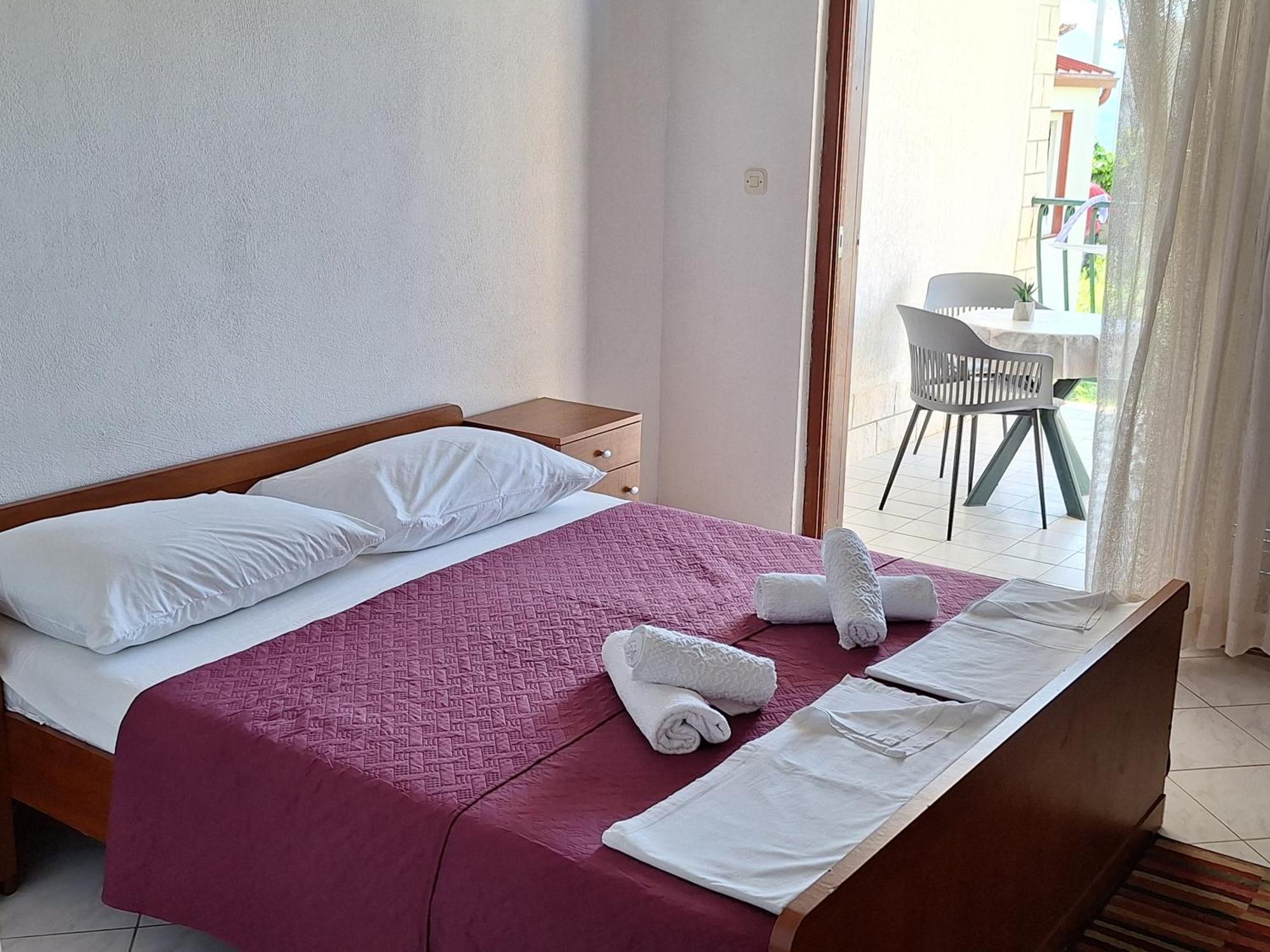 Ante Apartments Duće Quarto foto