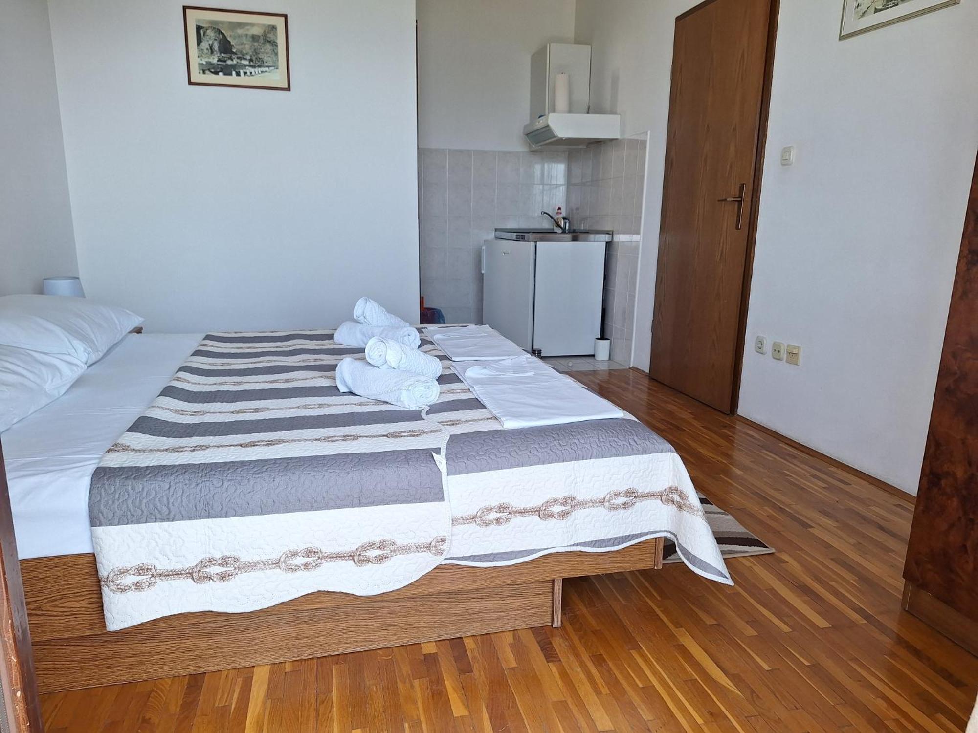 Ante Apartments Duće Quarto foto